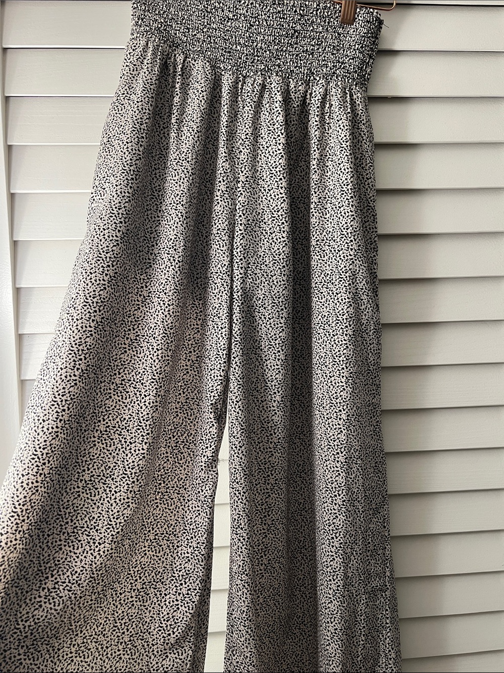 Women's Smocked Waist Wide-Leg Pants - Black & White Print
